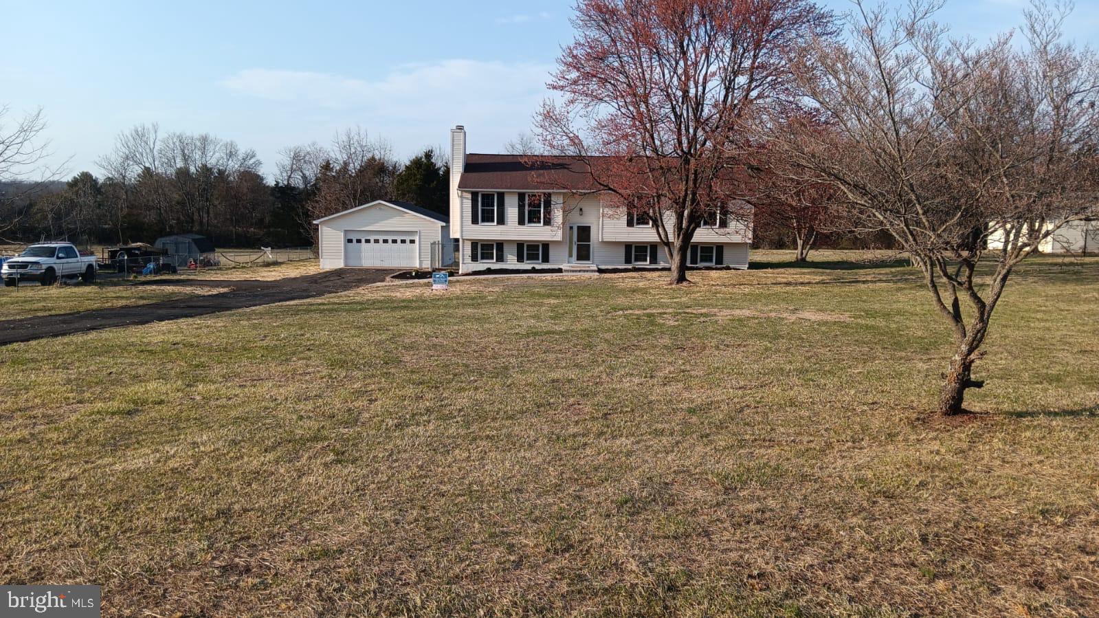 MAPLE SHADE FARM ESTATES - Residential