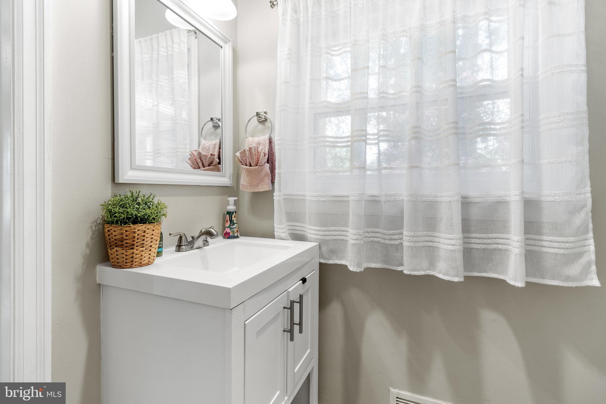 MEADOWBROOK - Residential