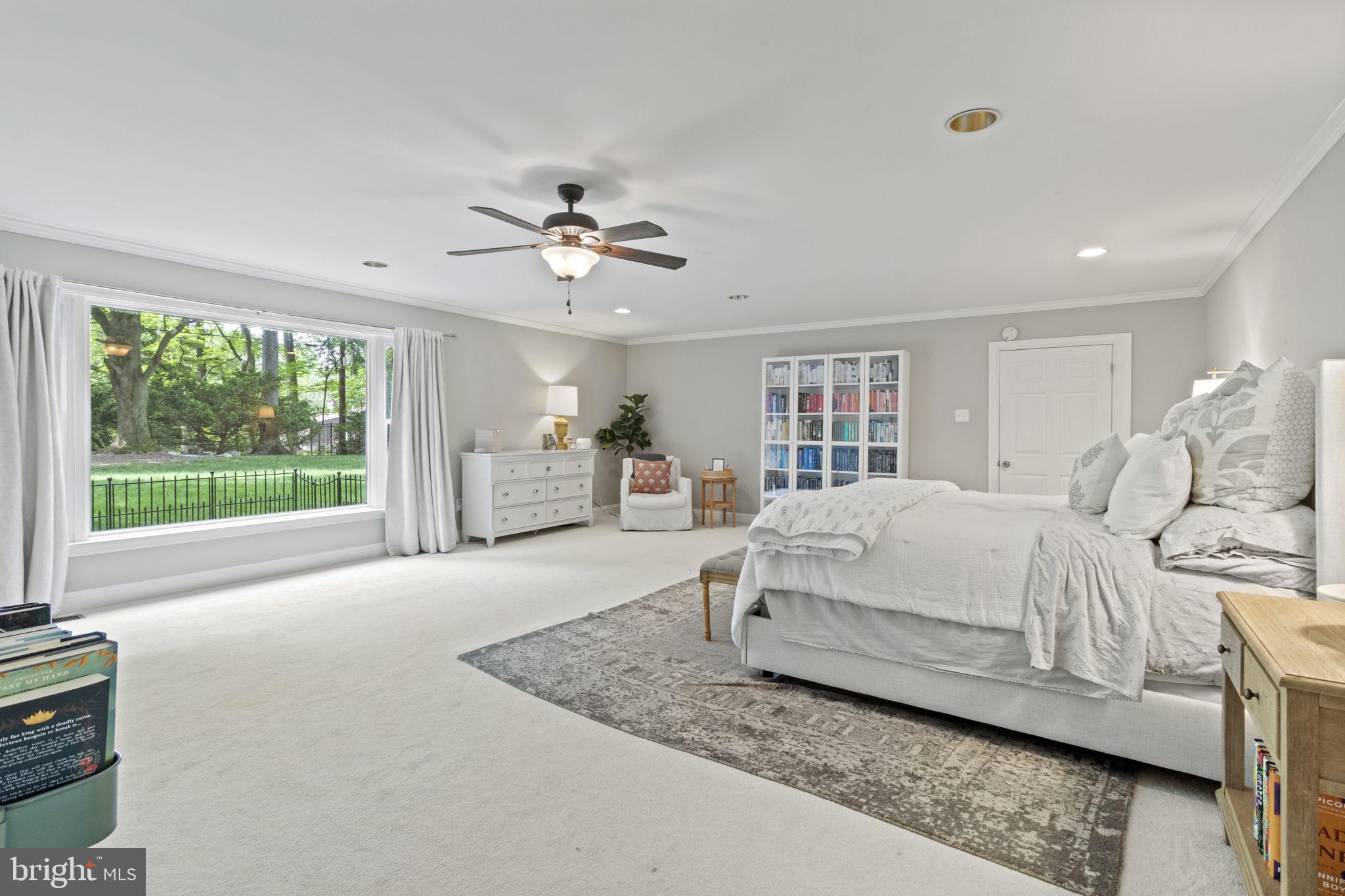 MEADOWBROOK - Residential