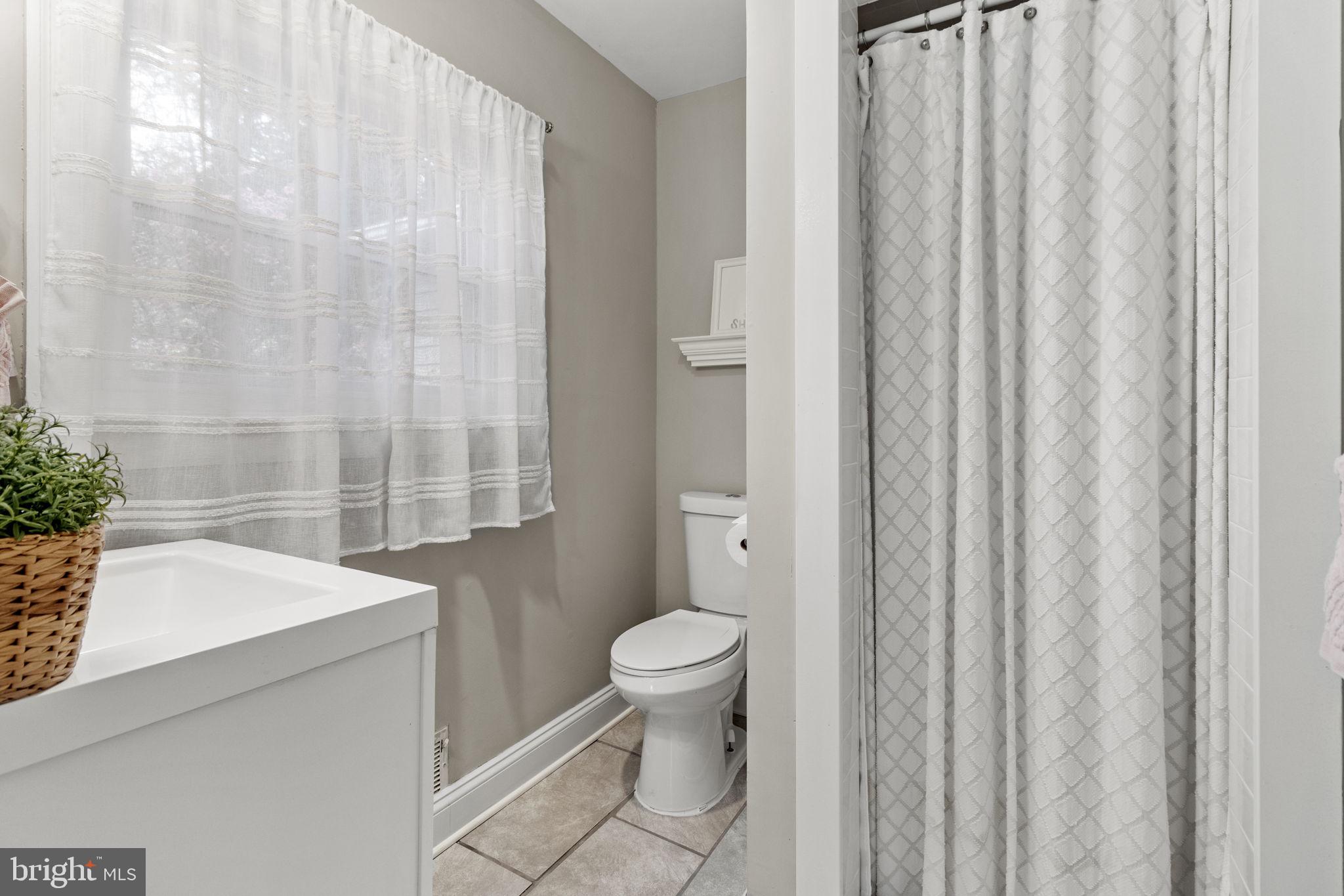 MEADOWBROOK - Residential