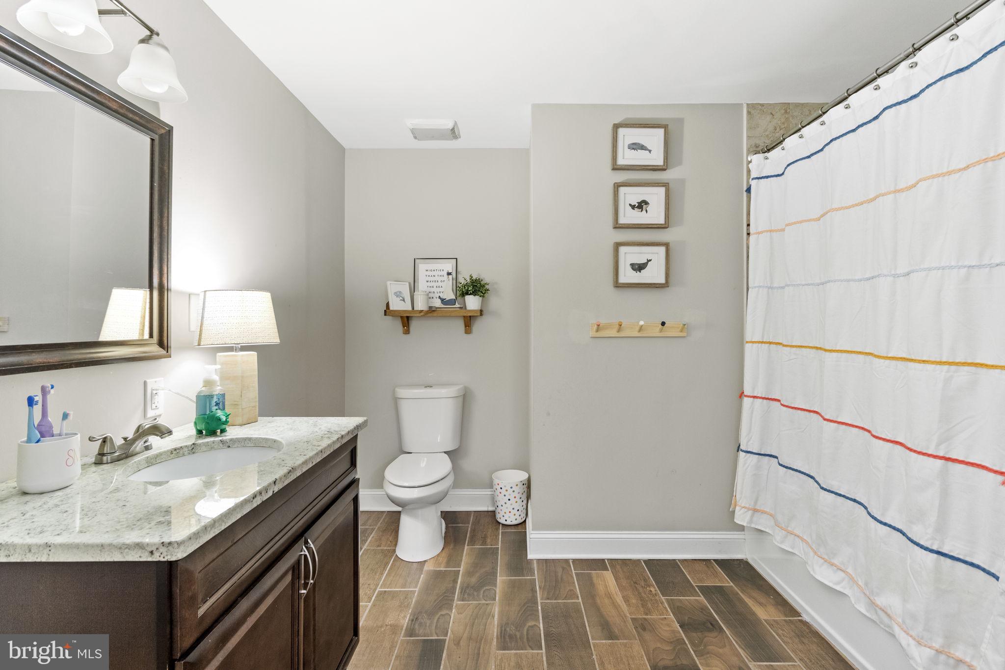 MEADOWBROOK - Residential