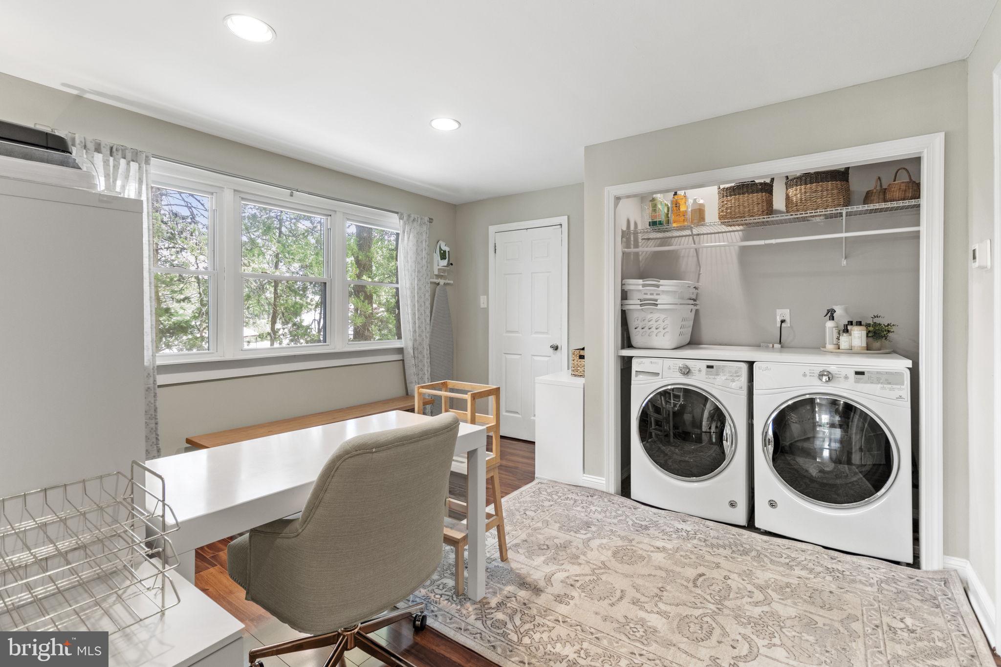 MEADOWBROOK - Residential