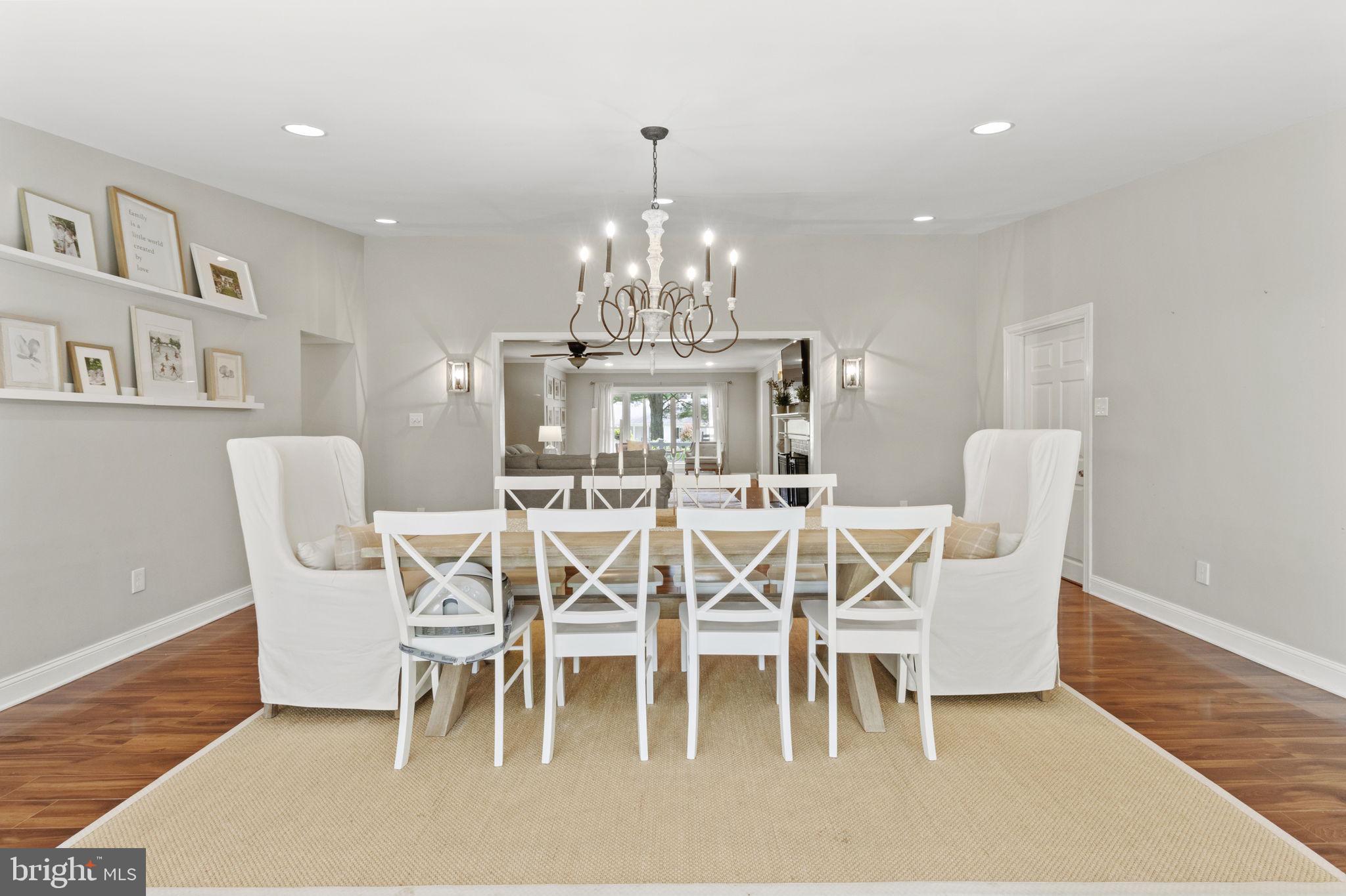 MEADOWBROOK - Residential