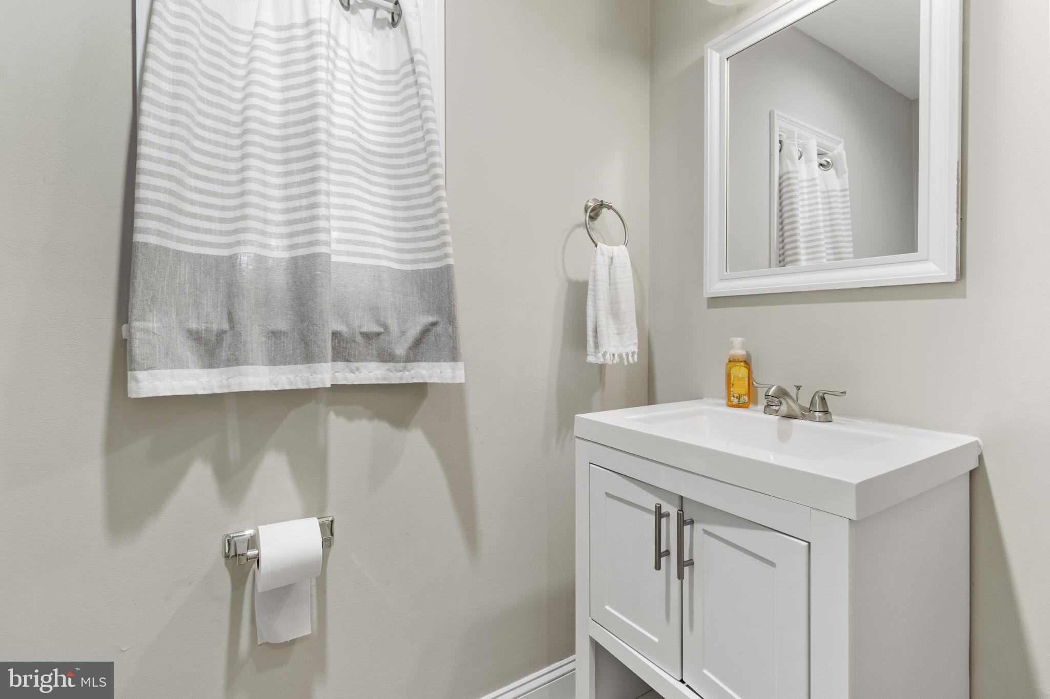 MEADOWBROOK - Residential