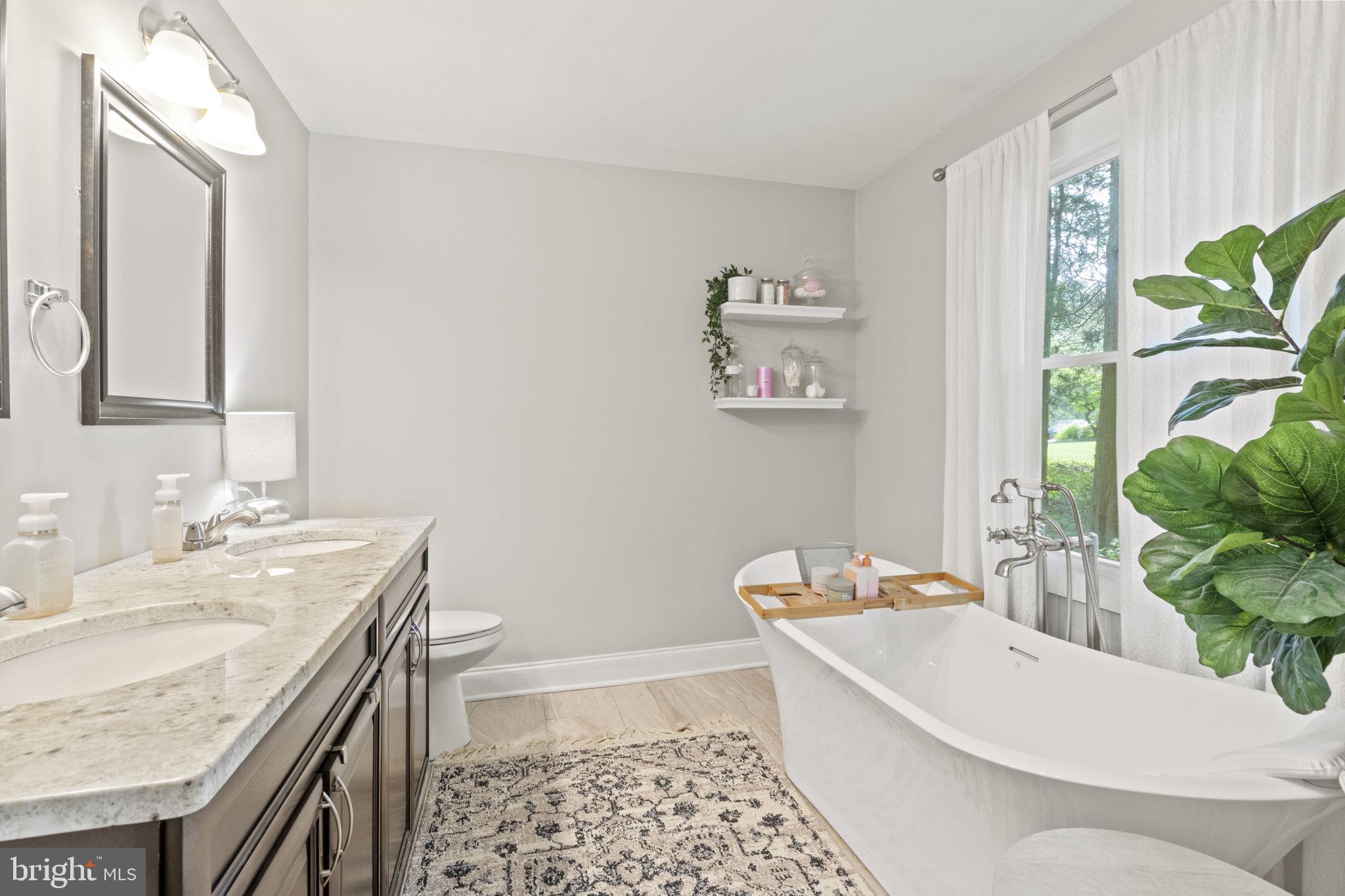 MEADOWBROOK - Residential