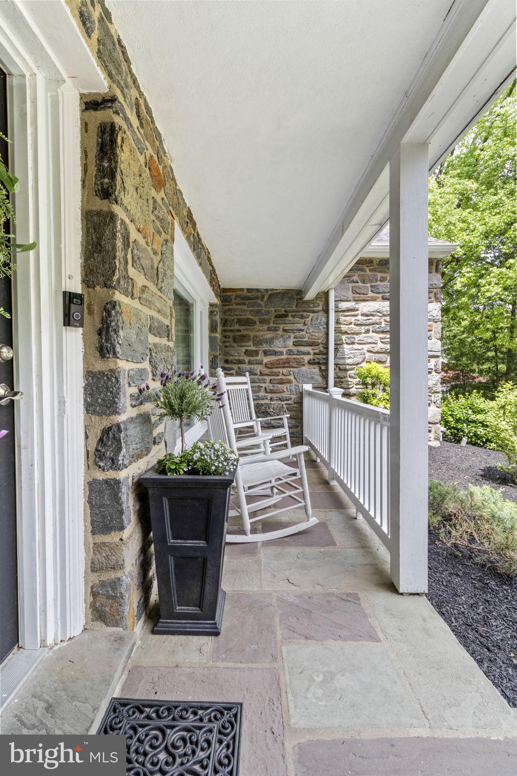 MEADOWBROOK - Residential