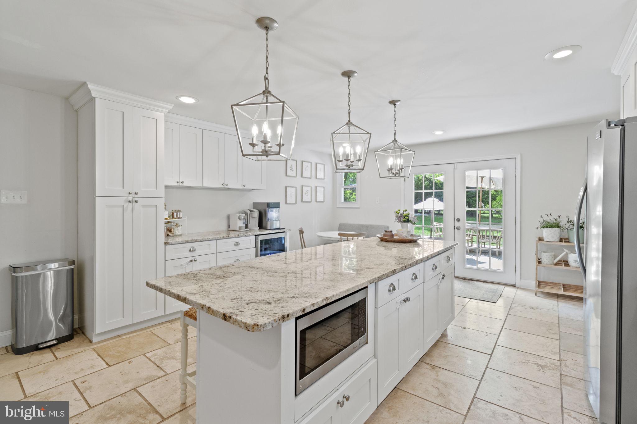 MEADOWBROOK - Residential