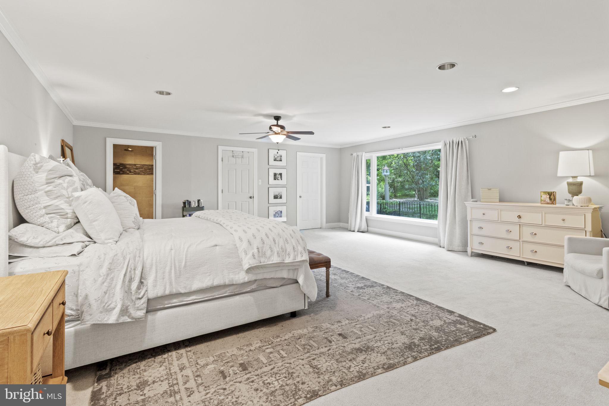 MEADOWBROOK - Residential