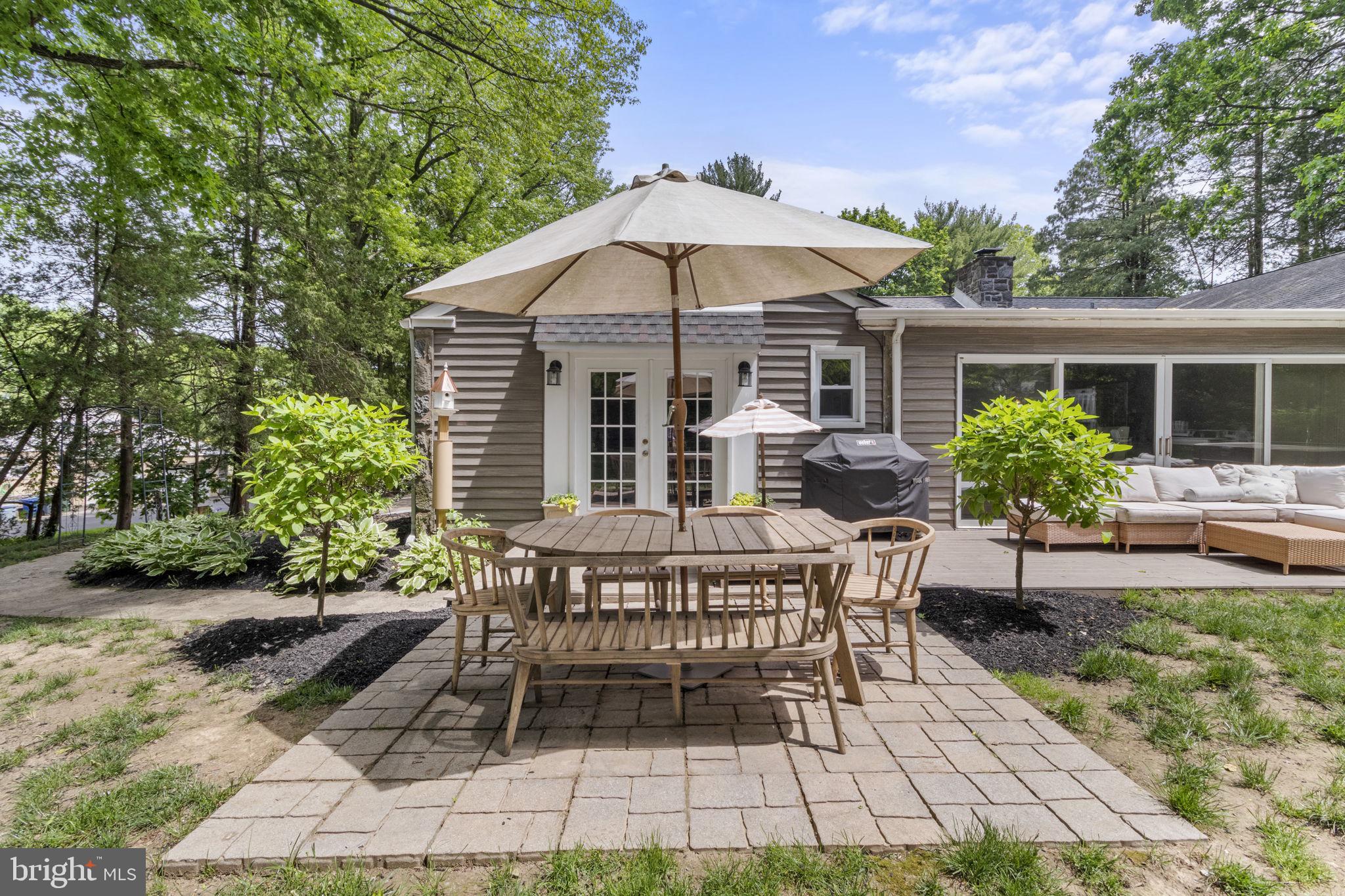 MEADOWBROOK - Residential