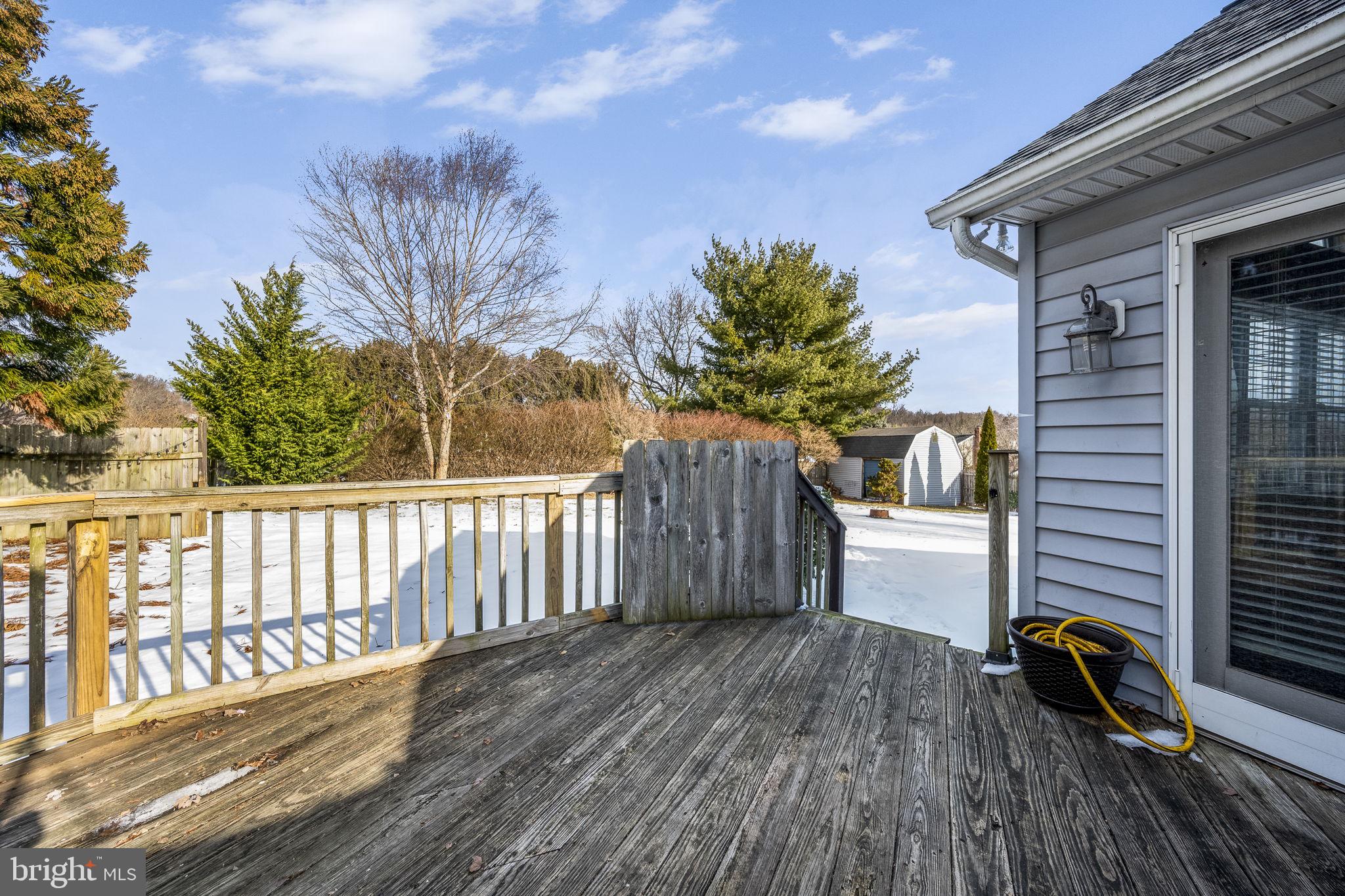 ELMCREST - Residential