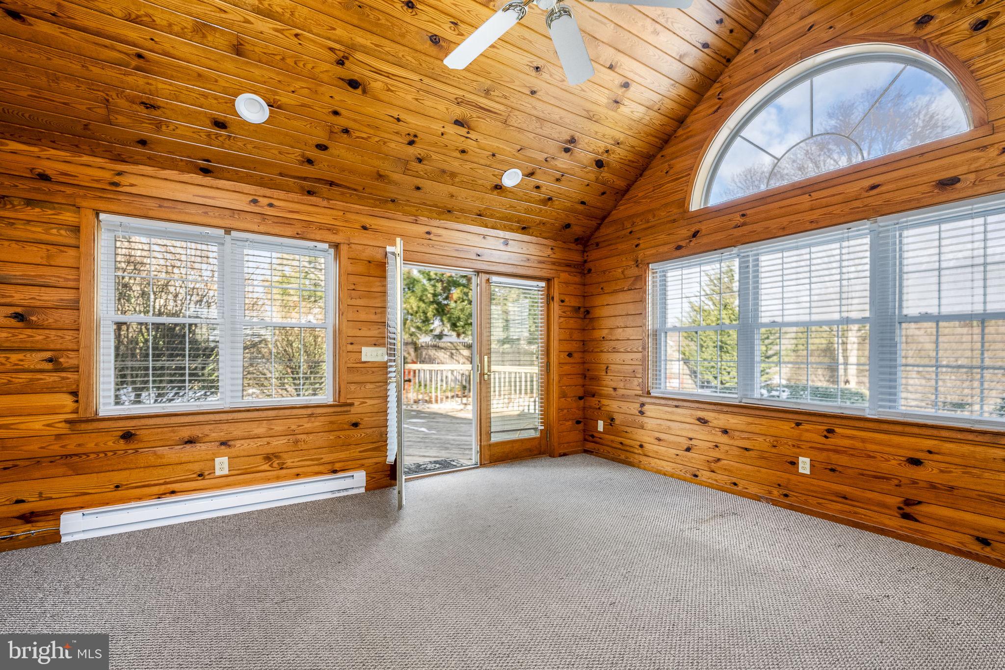 ELMCREST - Residential