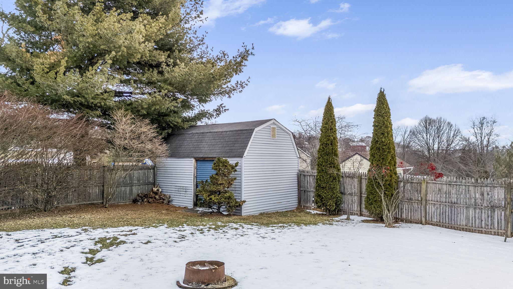 ELMCREST - Residential