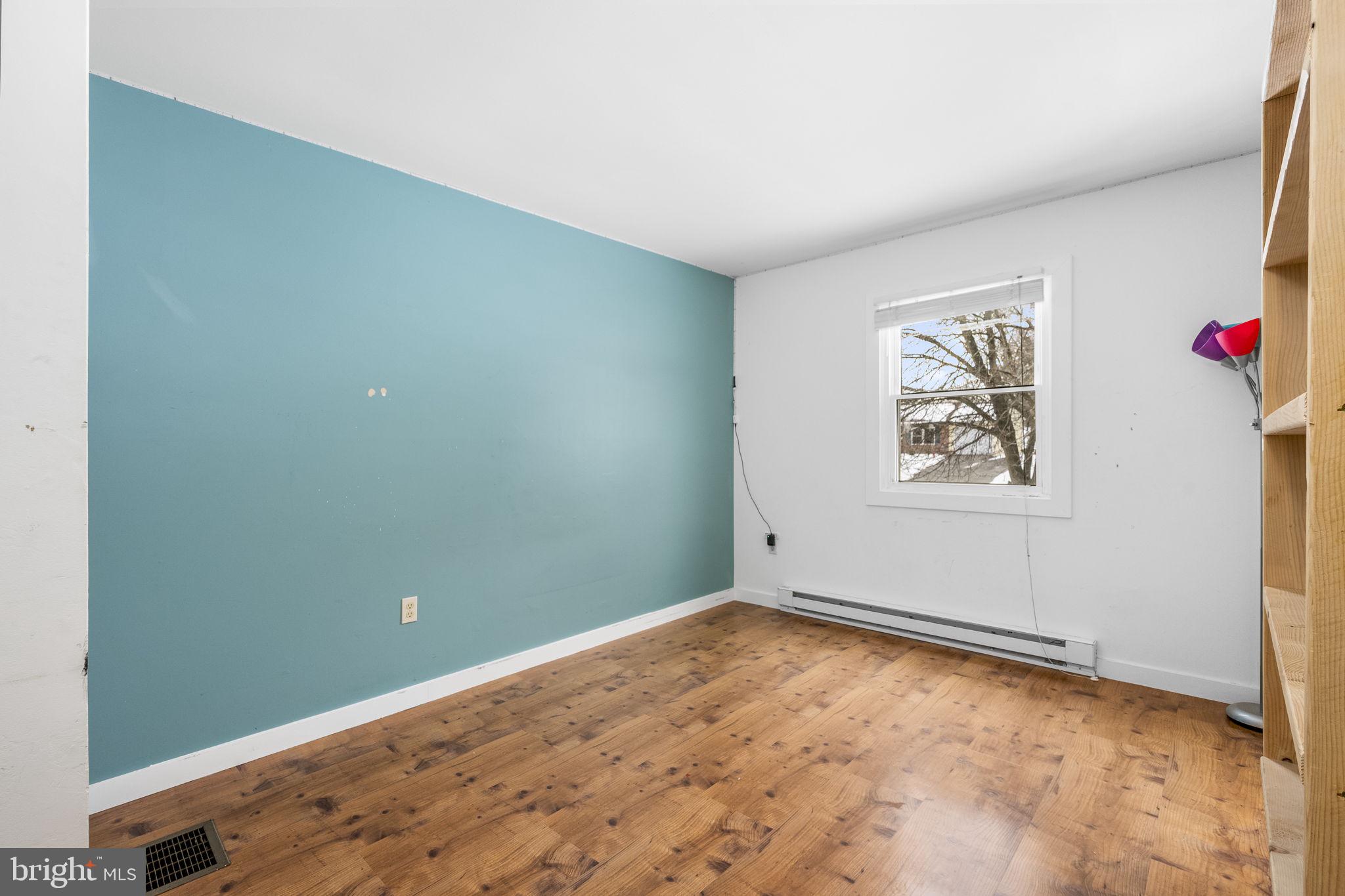 ELMCREST - Residential