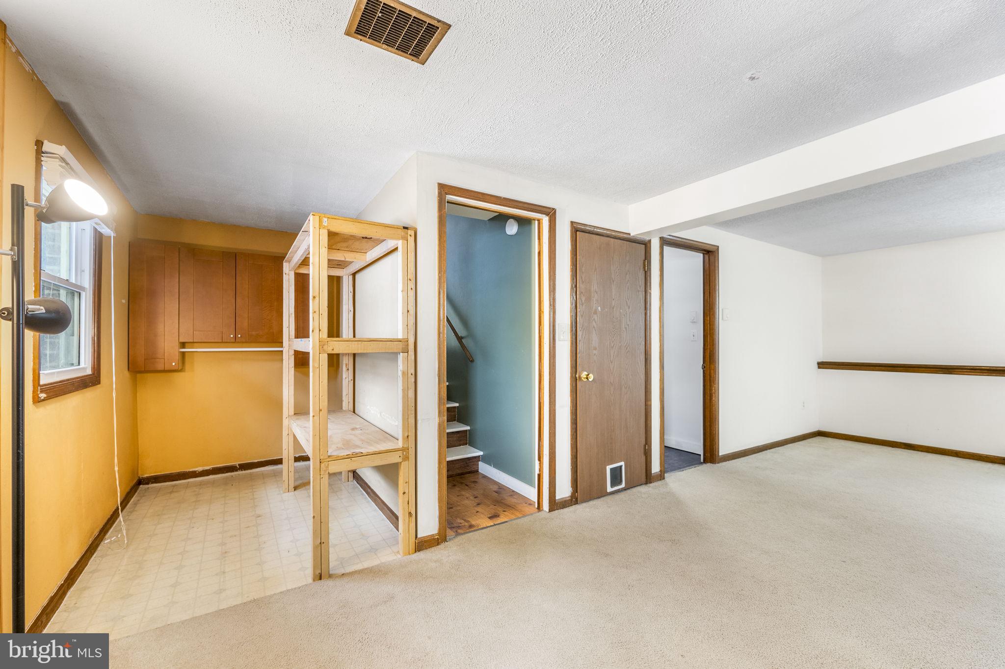 ELMCREST - Residential