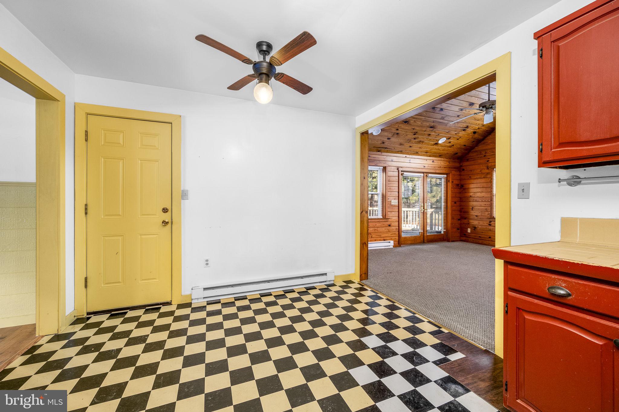 ELMCREST - Residential