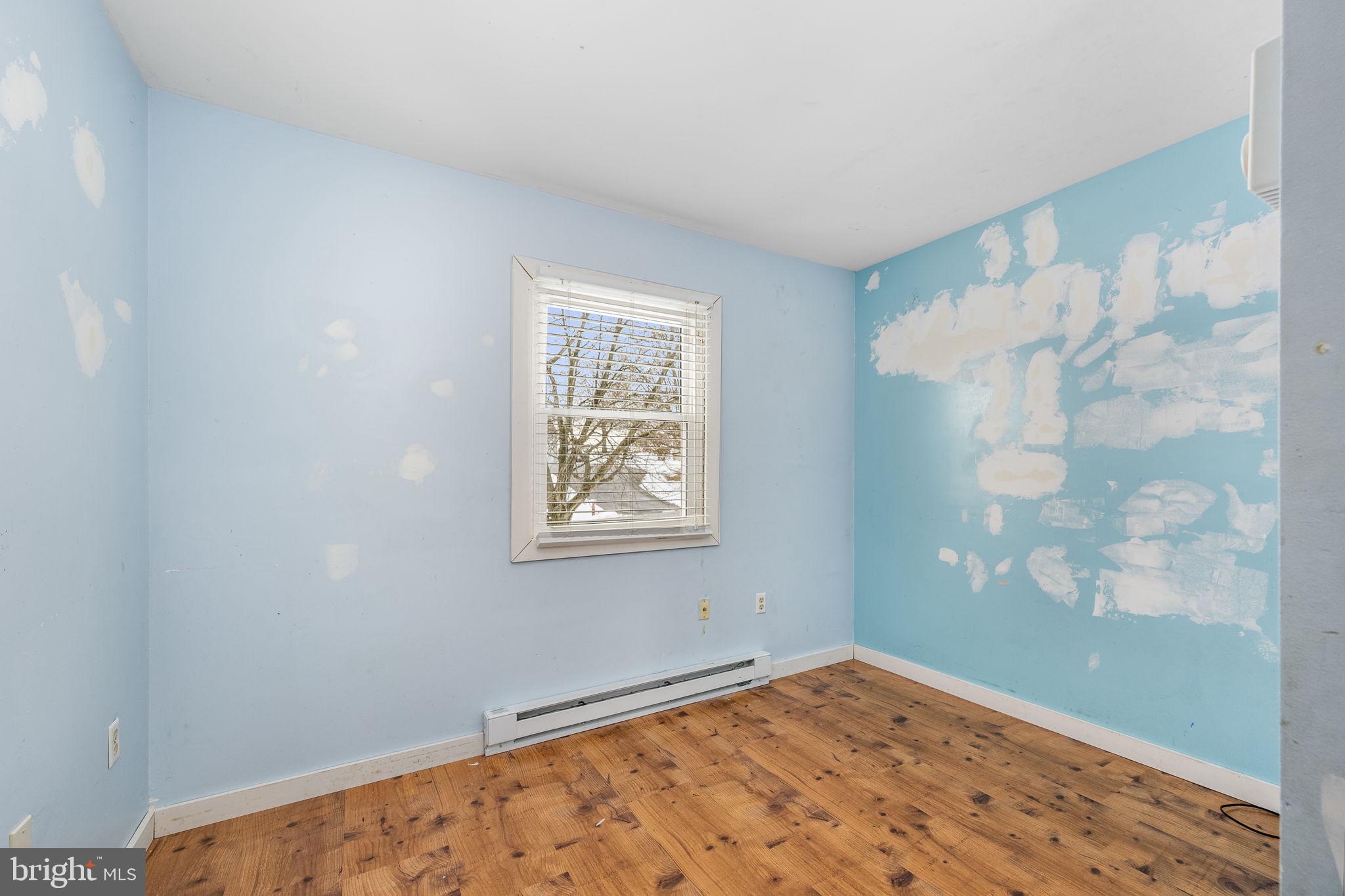 ELMCREST - Residential