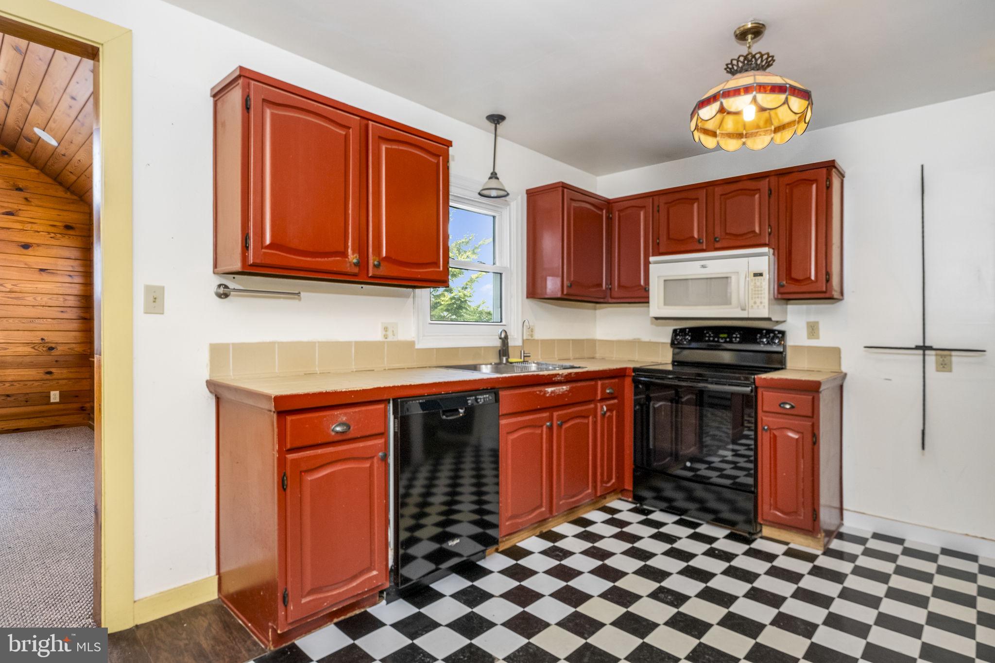 ELMCREST - Residential