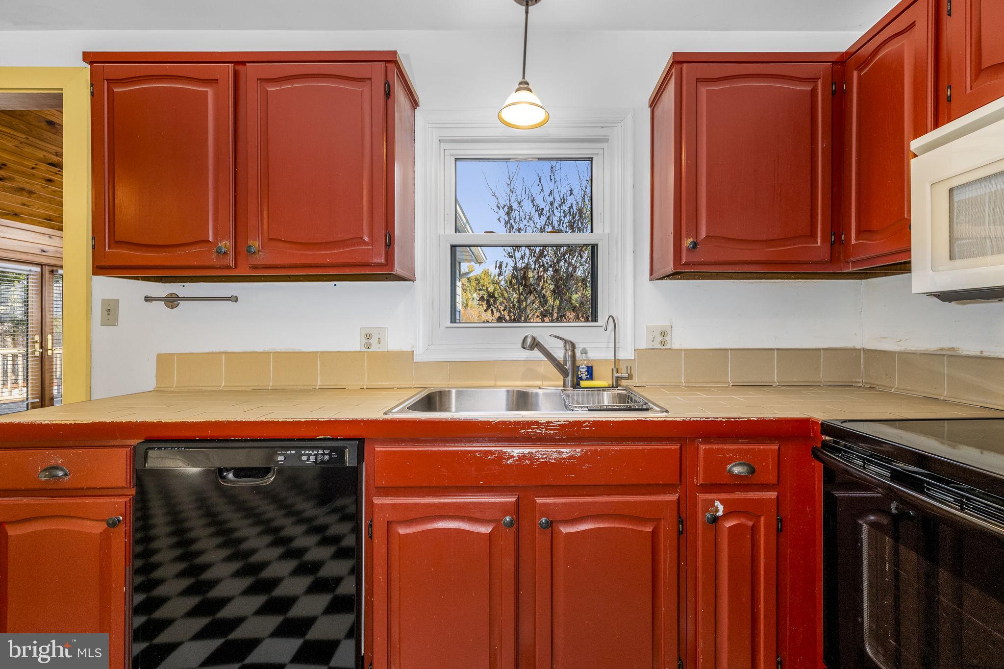 ELMCREST - Residential