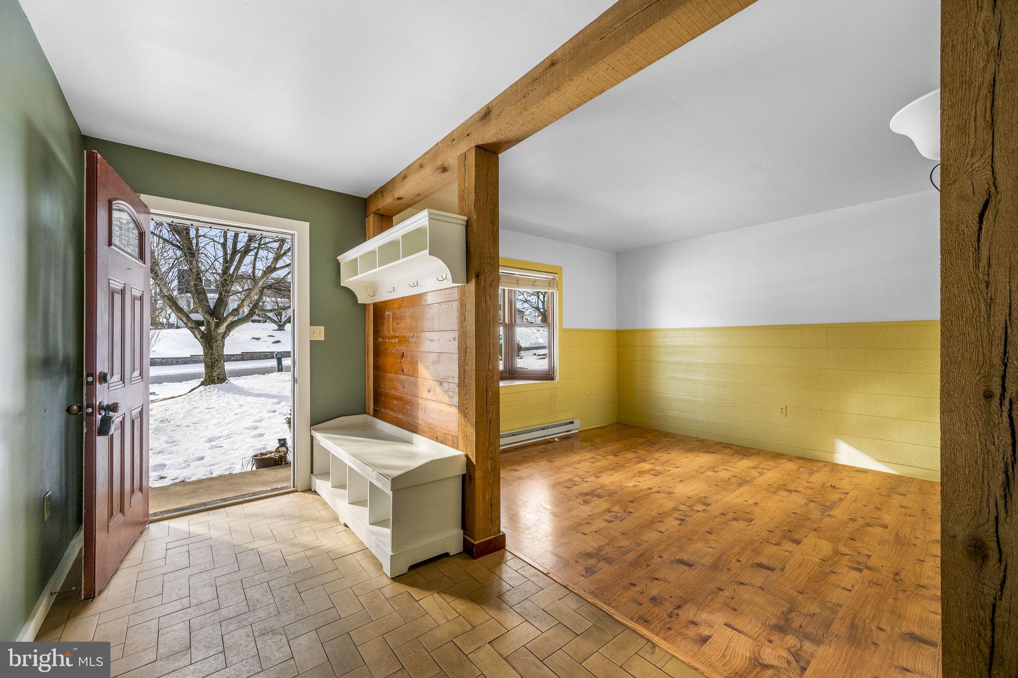 ELMCREST - Residential