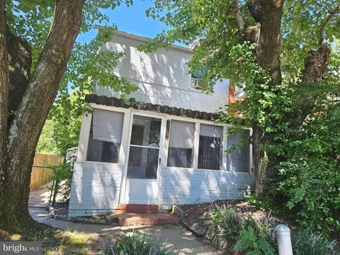 MLS: VAAR2054946