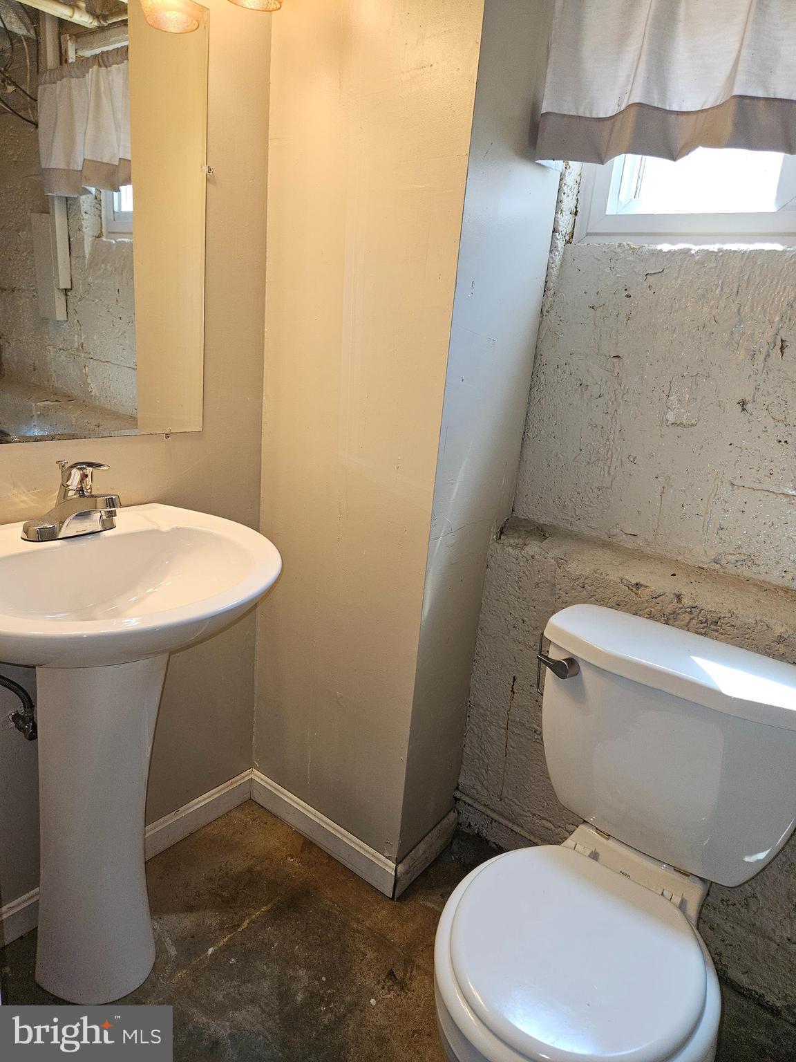 SHIRLINGTON - Residential Lease