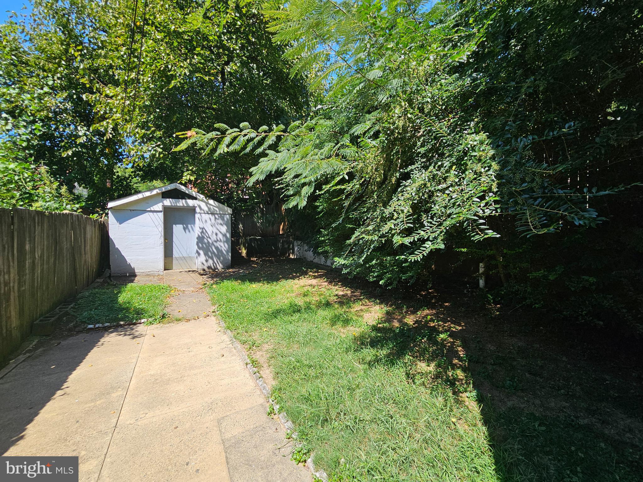 SHIRLINGTON - Residential Lease