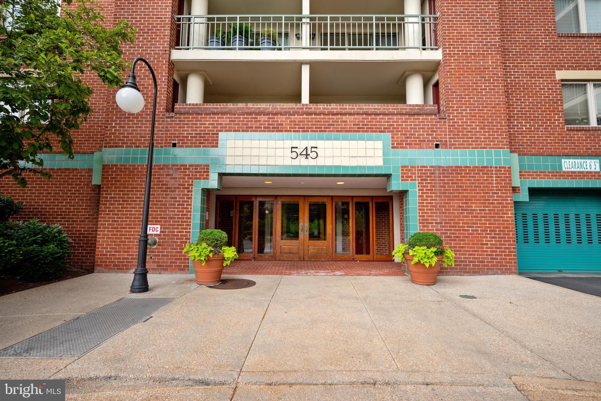545 E BRADDOCK ROAD E 302