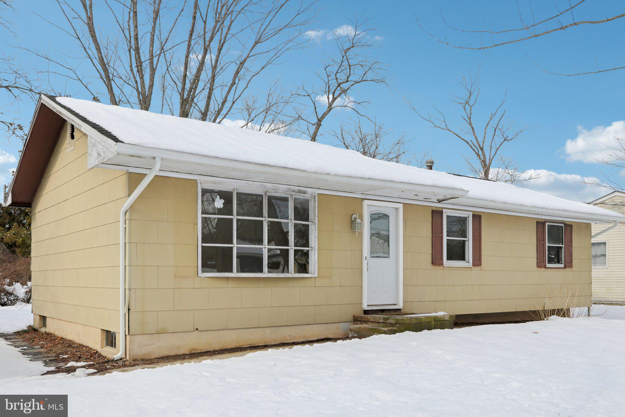 1124 SPRAY AVENUE