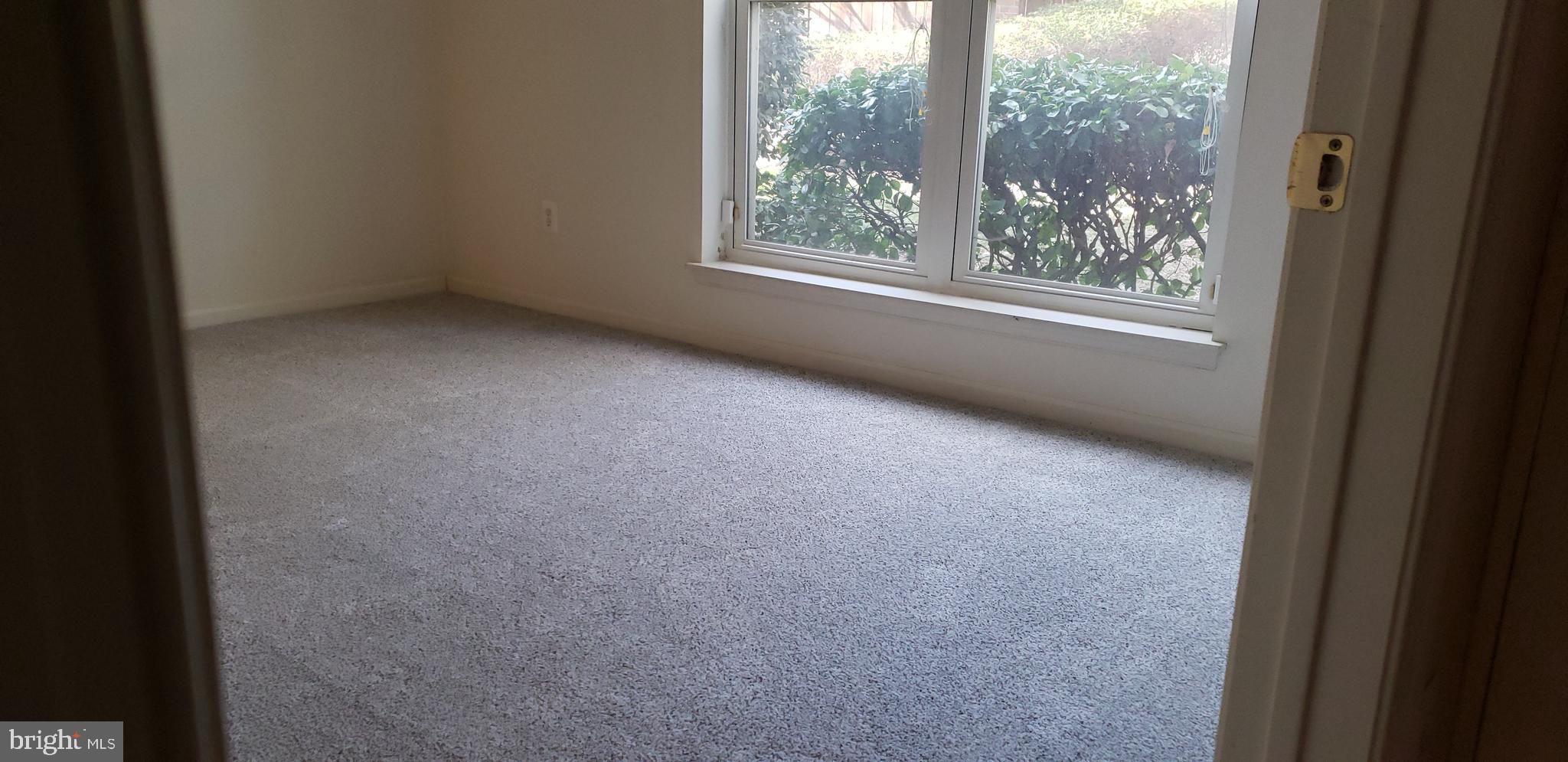 KINGSTOWNE - Residential Lease