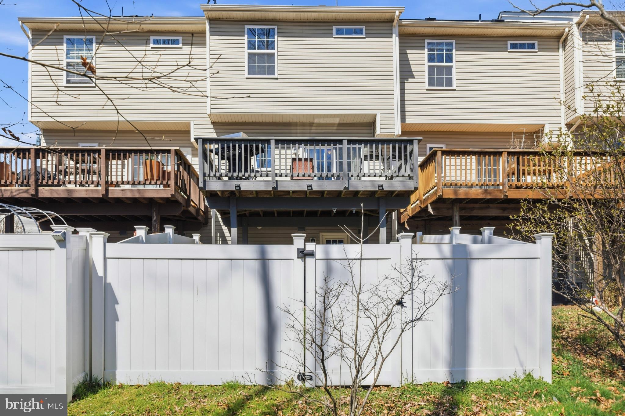 TANYARD SPRINGS - Residential