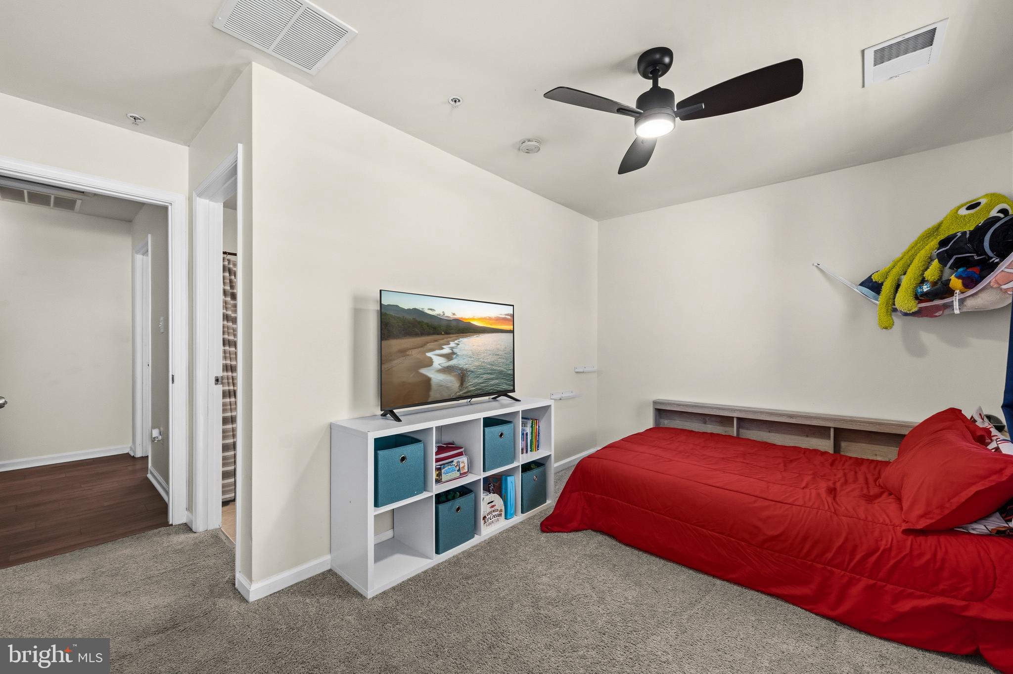 TANYARD SPRINGS - Residential