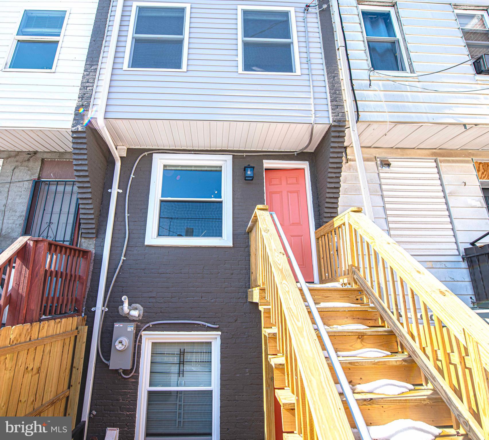 ELLWOOD PARK - Residential