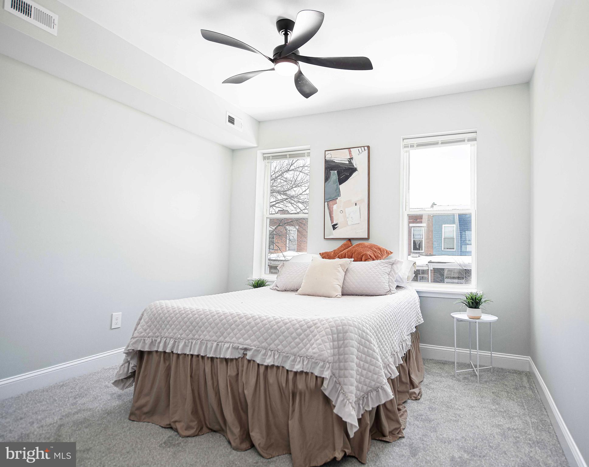 ELLWOOD PARK - Residential