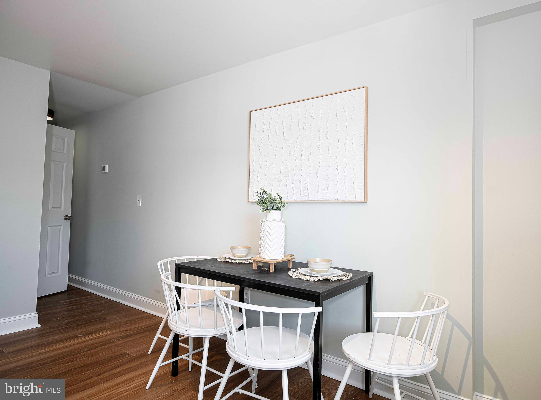 ELLWOOD PARK - Residential