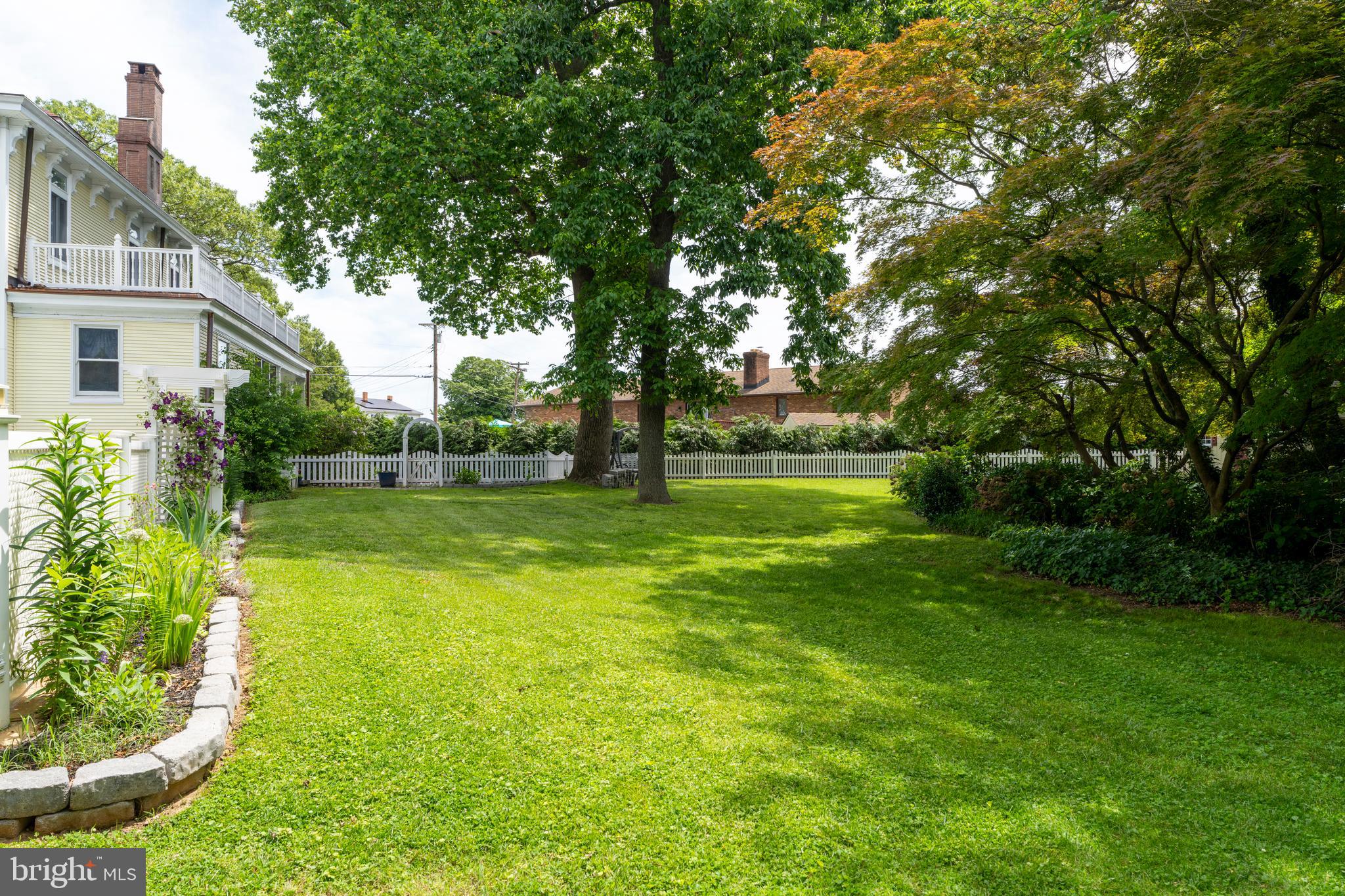 BAUERNSCHMIDT MANOR - Residential