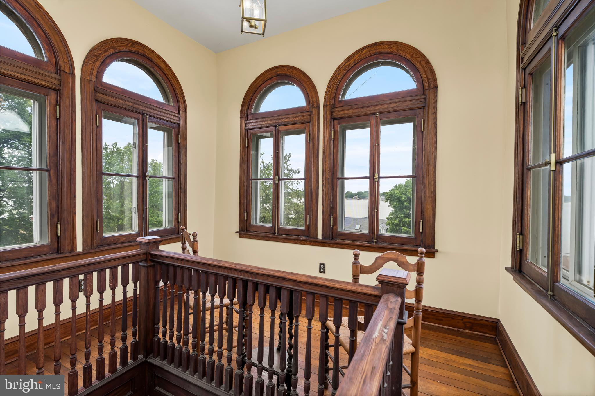 BAUERNSCHMIDT MANOR - Residential