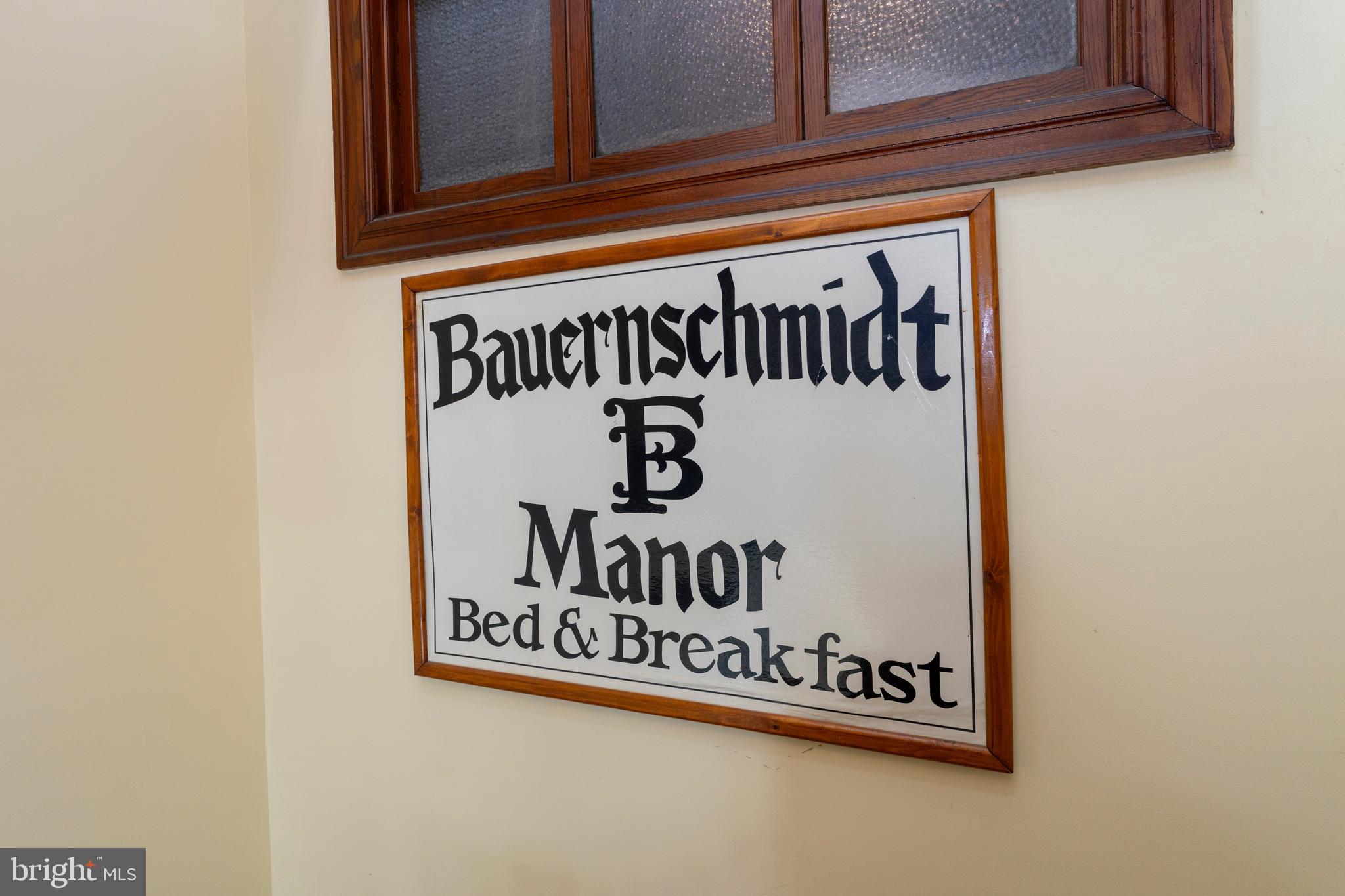 BAUERNSCHMIDT MANOR - Residential