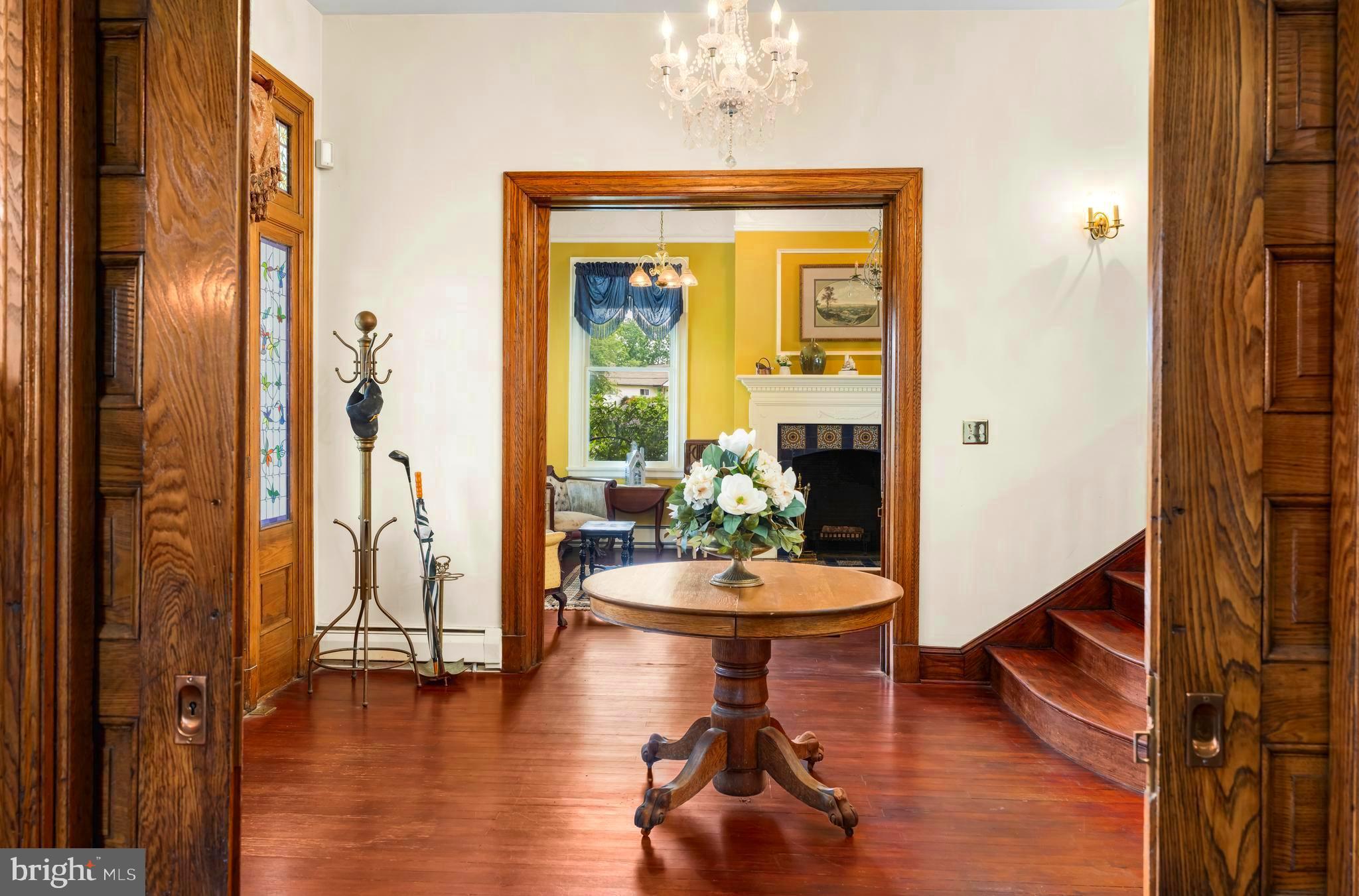 BAUERNSCHMIDT MANOR - Residential