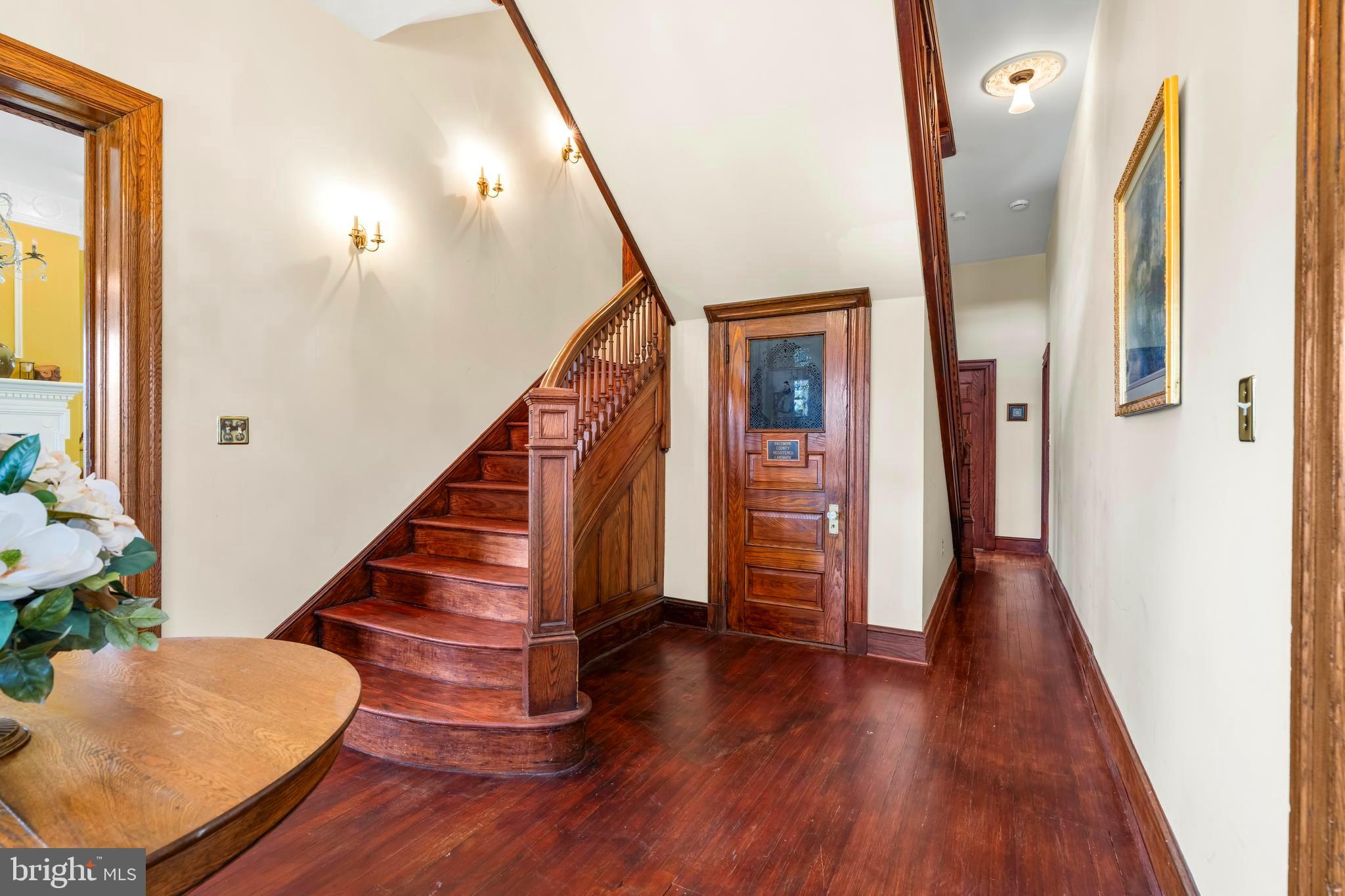 BAUERNSCHMIDT MANOR - Residential