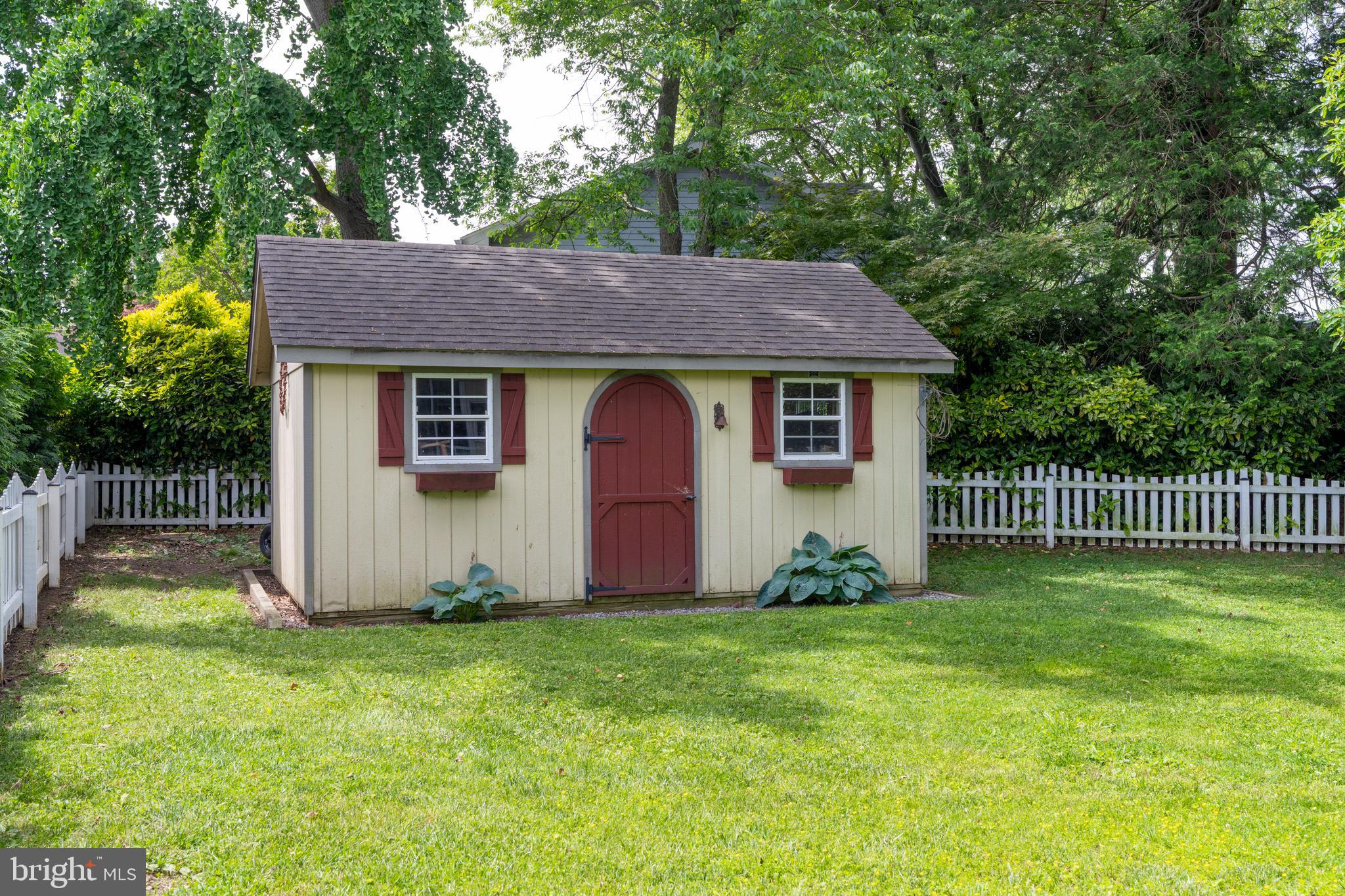 BAUERNSCHMIDT MANOR - Residential