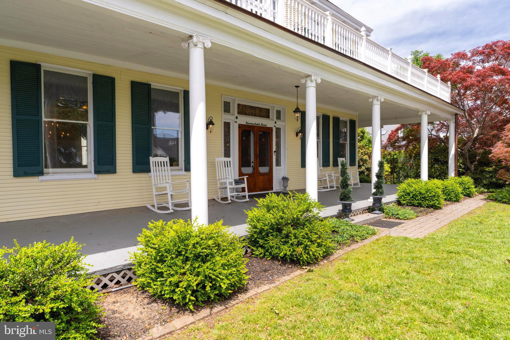BAUERNSCHMIDT MANOR - Residential