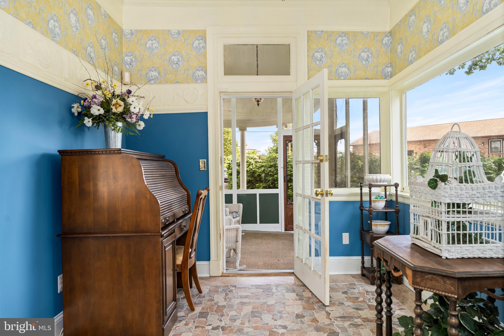 BAUERNSCHMIDT MANOR - Residential