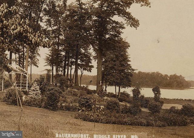 BAUERNSCHMIDT MANOR - Residential