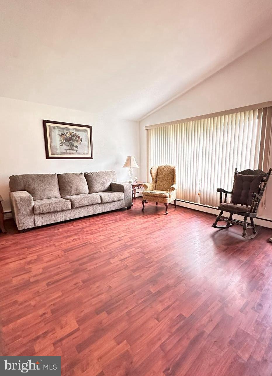 123 N 2ND STREET PIKE