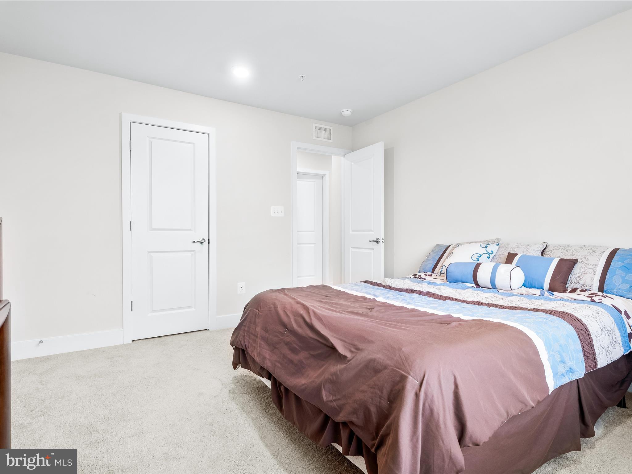 SYCAMORE RIDGE - Residential