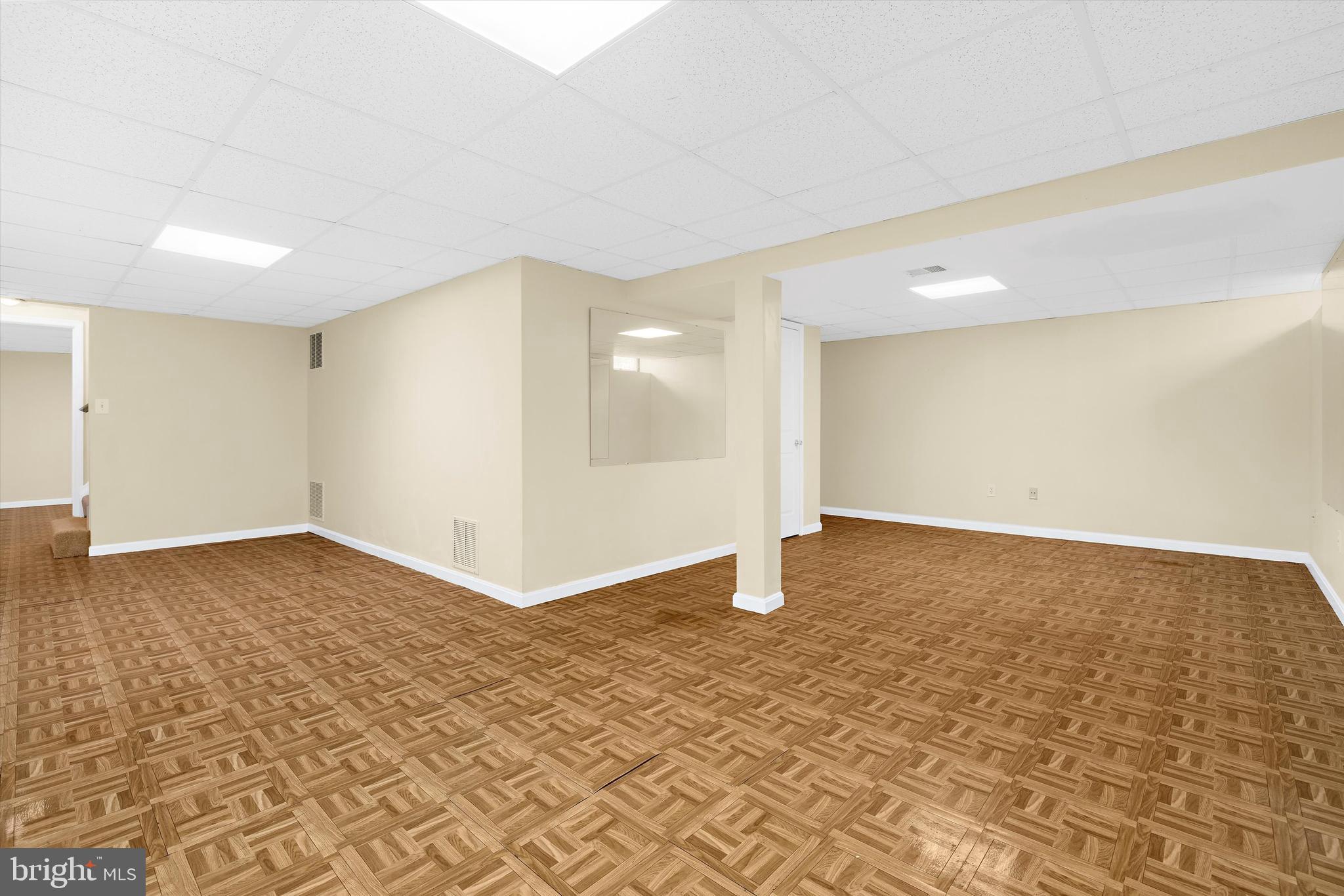 THE PROVINCES - Residential