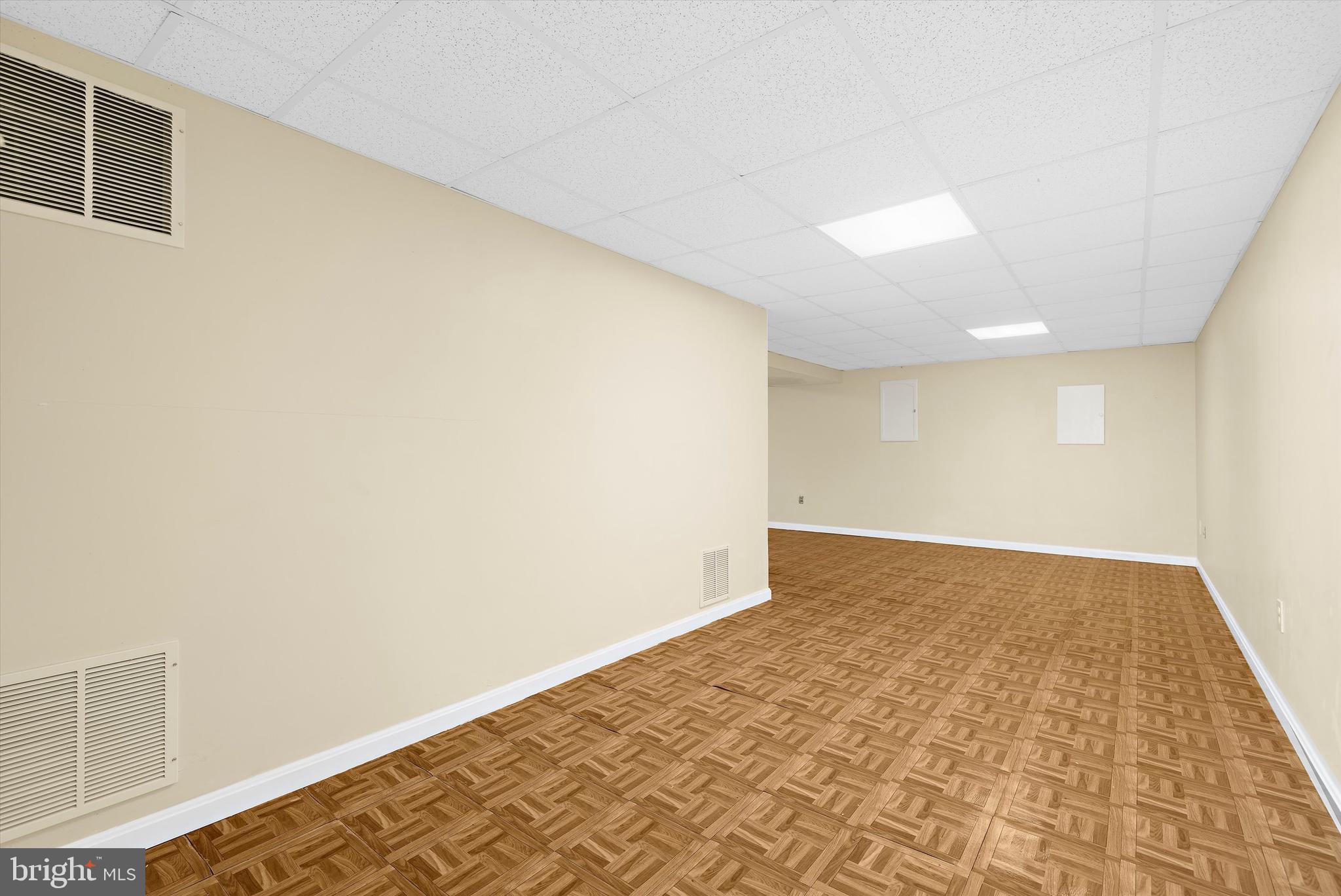 THE PROVINCES - Residential