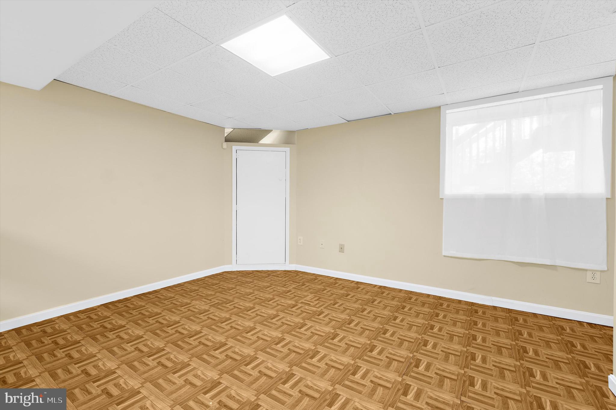 THE PROVINCES - Residential