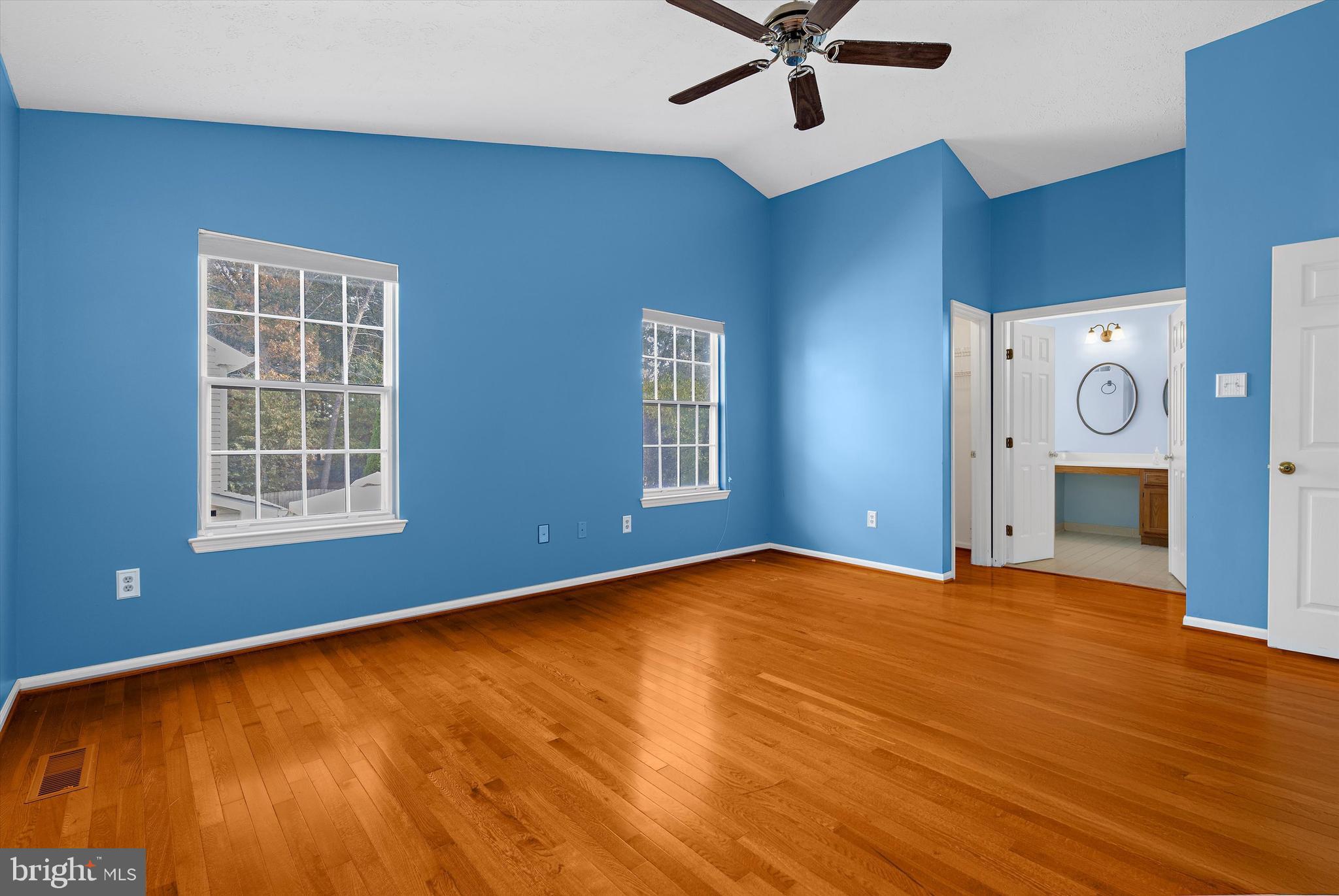 THE PROVINCES - Residential