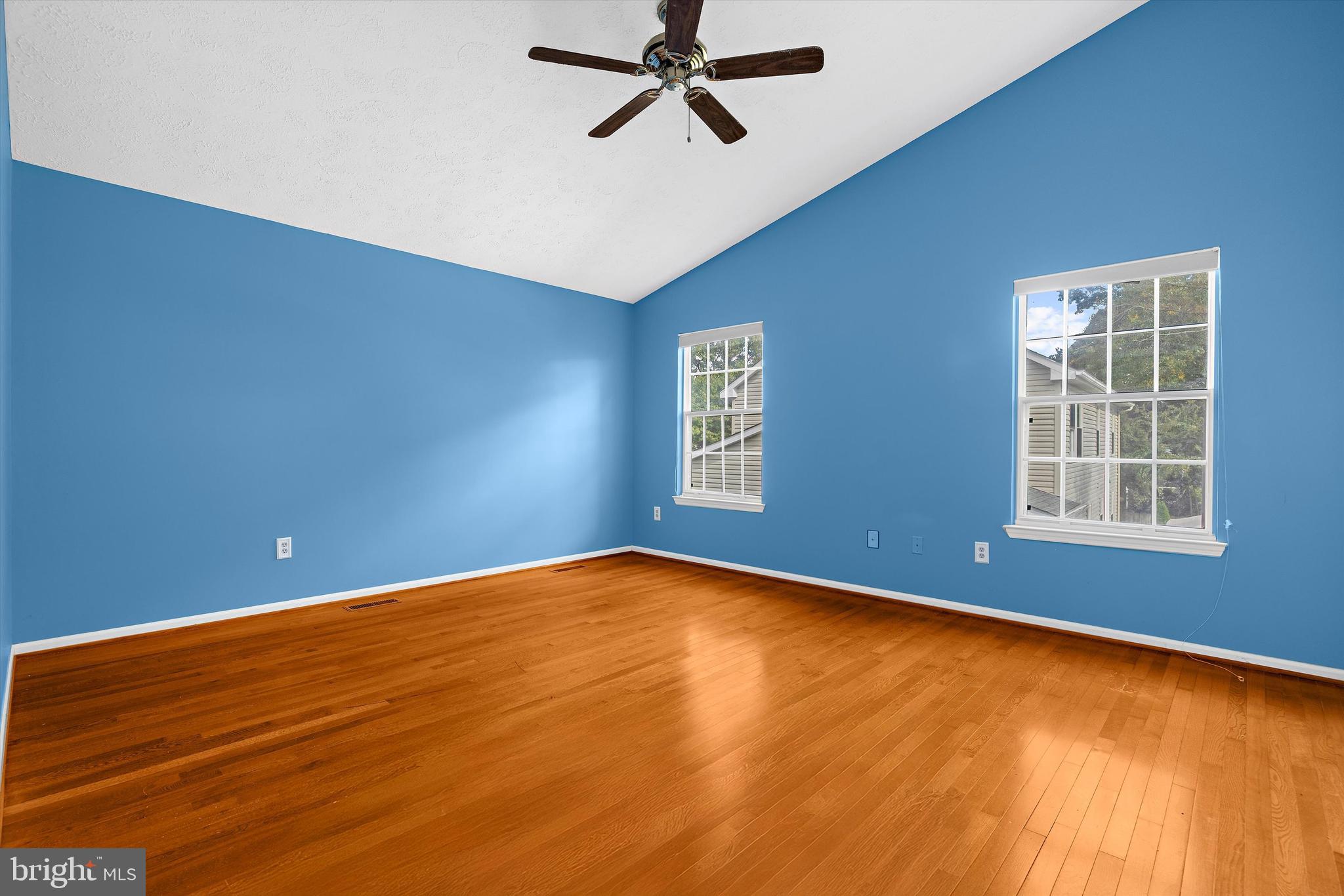 THE PROVINCES - Residential